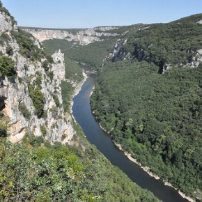 De Bourg St Andeol aux Cévennes De Bourg St Andeol aux Cévennes